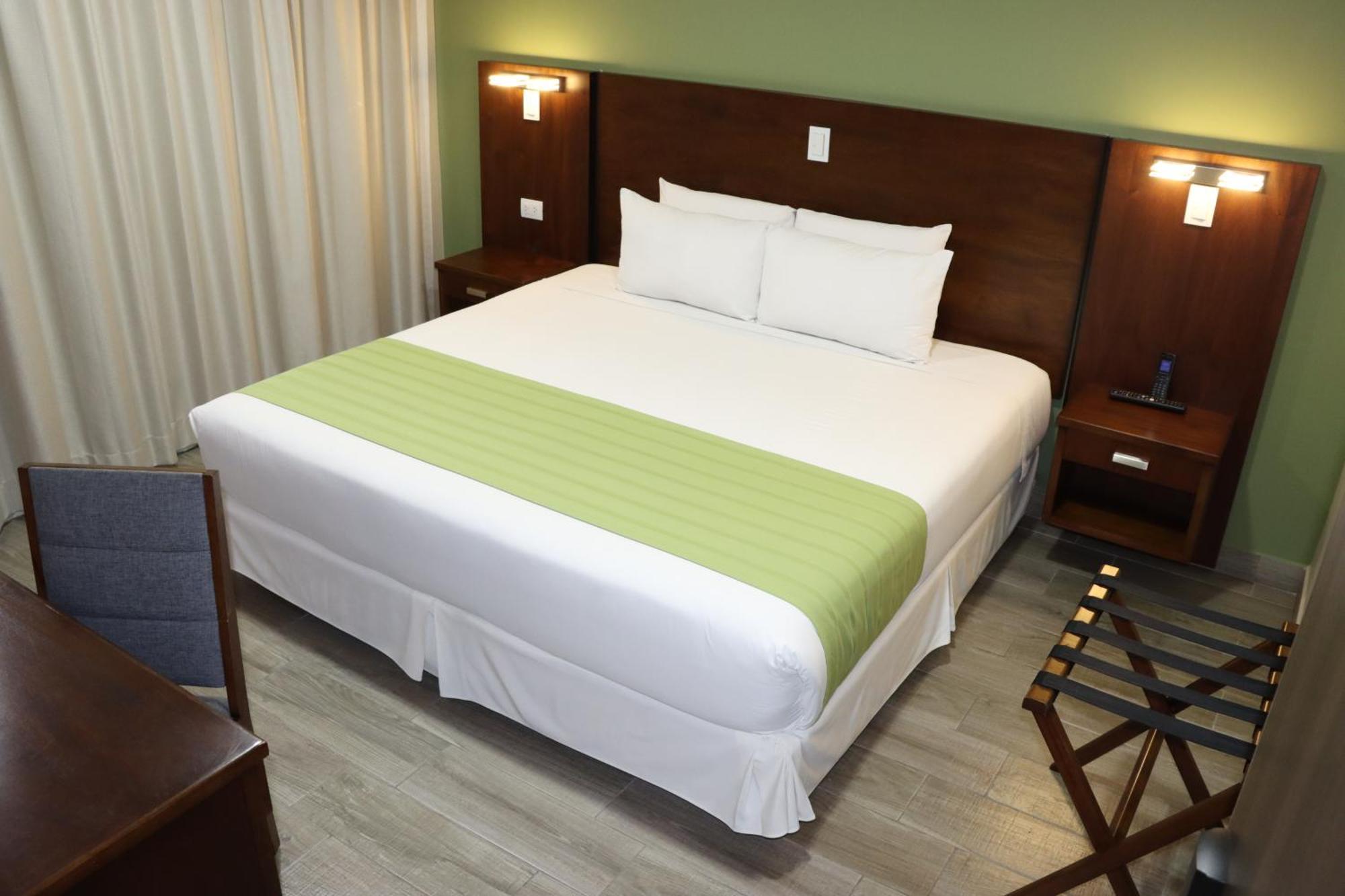 Hotel San Agustin Plaza Latacunga Εξωτερικό φωτογραφία