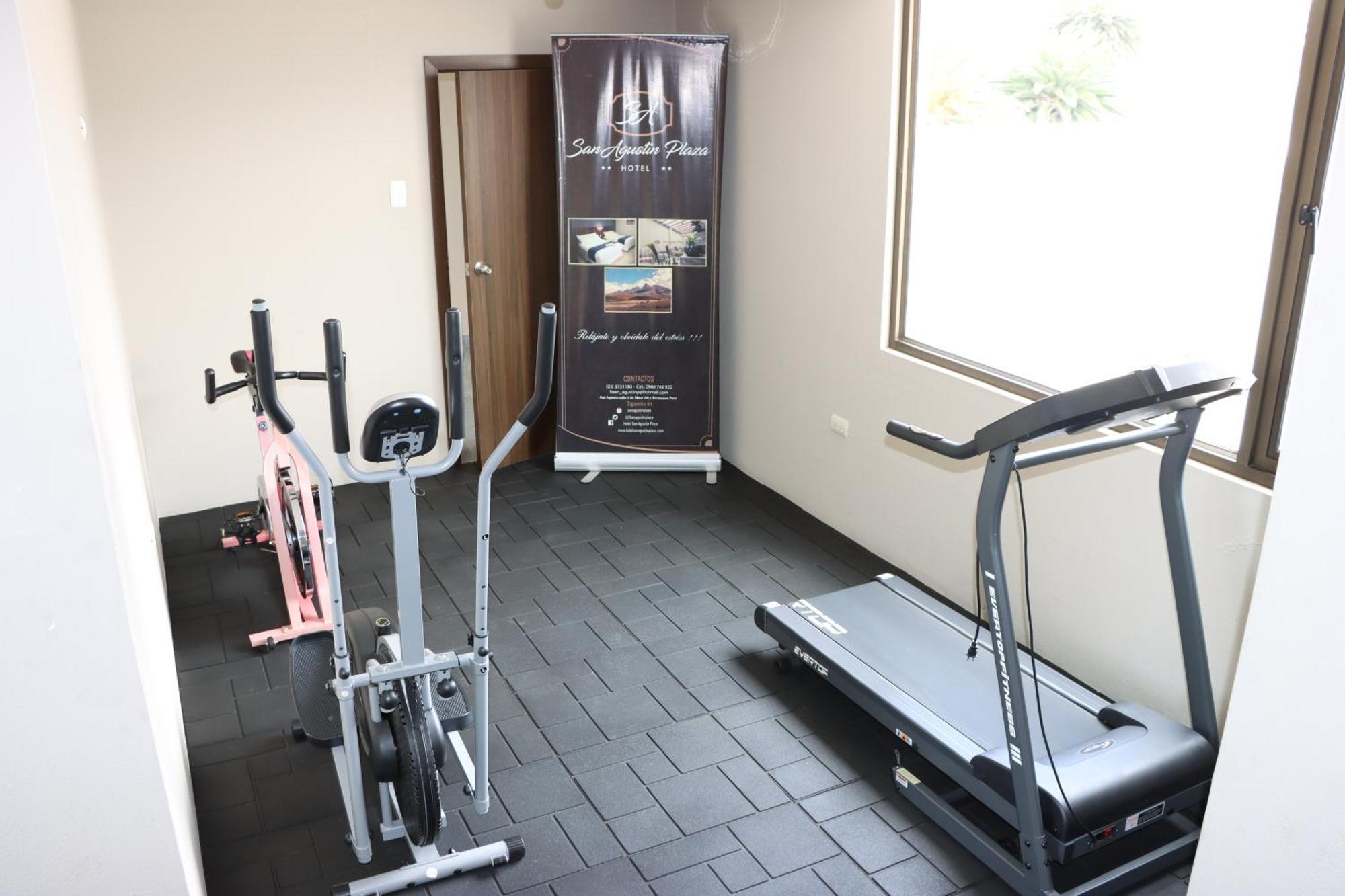 Hotel San Agustin Plaza Latacunga Εξωτερικό φωτογραφία