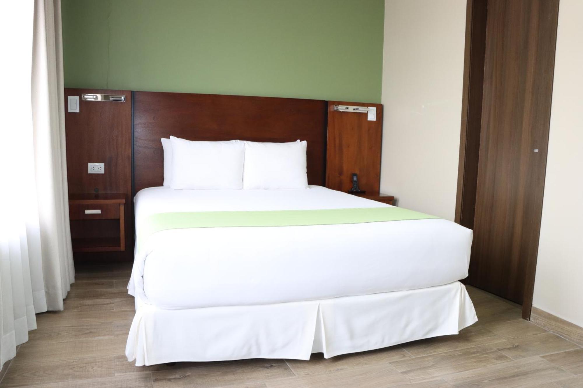 Hotel San Agustin Plaza Latacunga Εξωτερικό φωτογραφία