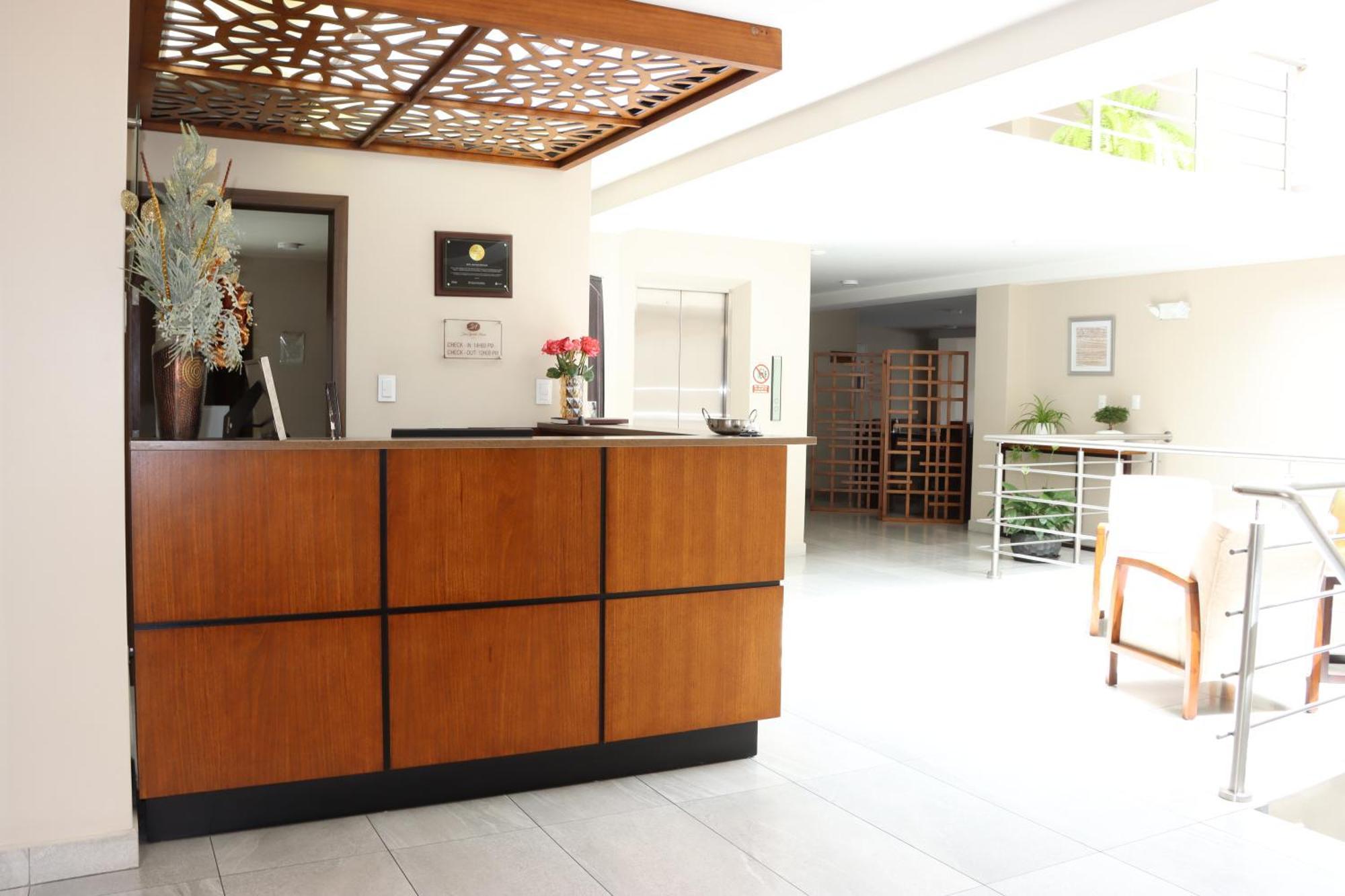 Hotel San Agustin Plaza Latacunga Εξωτερικό φωτογραφία