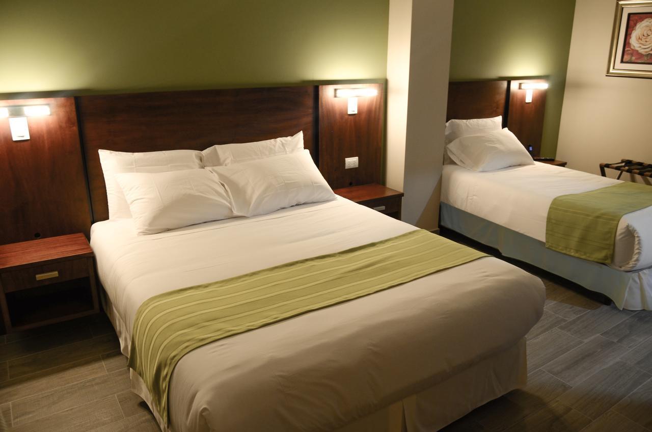 Hotel San Agustin Plaza Latacunga Εξωτερικό φωτογραφία